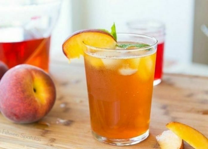 Iced Peach Green Tea Lemonade Recipe