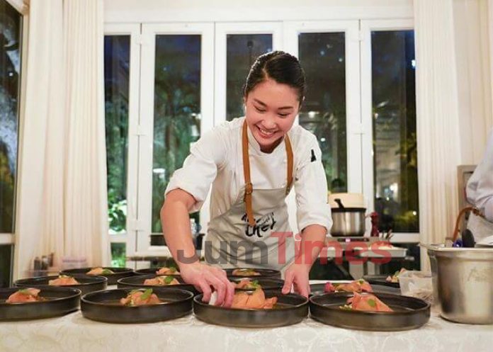 Chef Chudaree "Tam" Debhakam