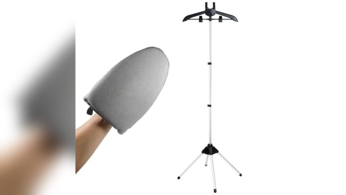 Best Hanger for Steaming Clothes